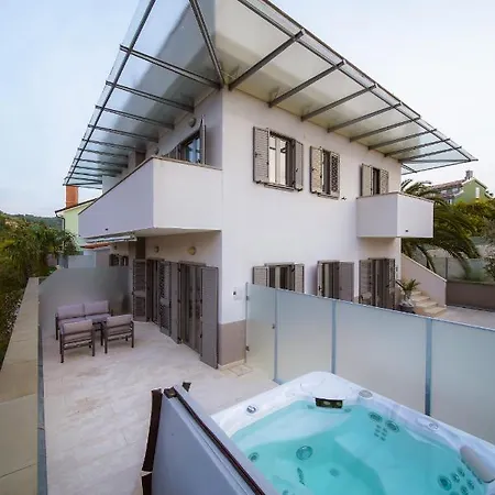 דירה Aphrodite With Swimming Pool And Privat Jacuzzy *