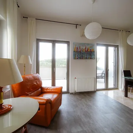 Aphrodite With Swimming Pool And Privat Jacuzzy Apartament